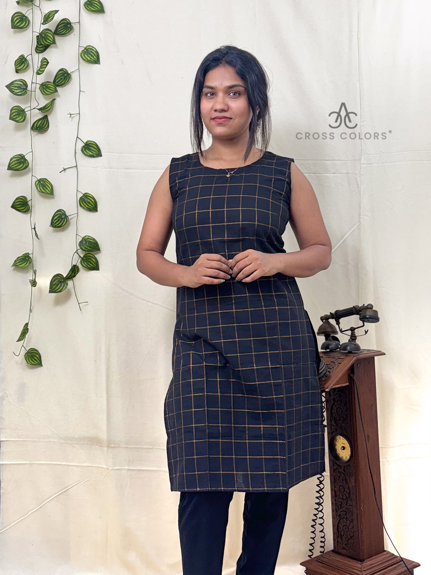Elegant Black Cotton Sleeveless Kurta with Gold Zari Check Design