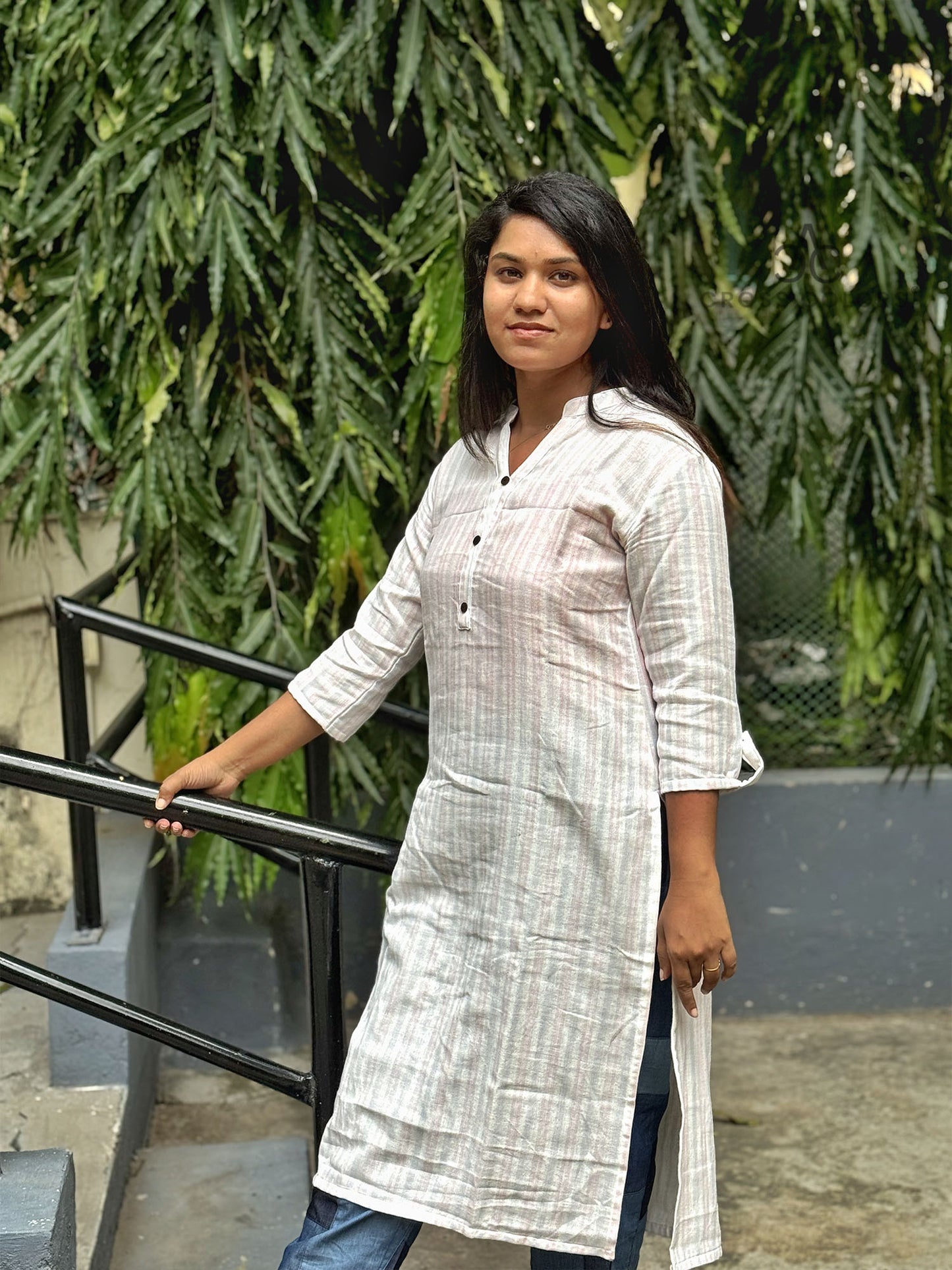 White Striped Kurti – Chinese Collar Straight Fit with 3/4 Sleeves